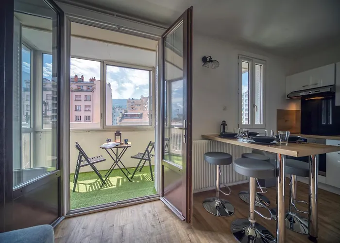 דירה R 'apparts T4 The Alpin *